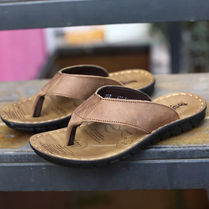 ローマレトロマンスリッパソリッドカラークリップトゥ新しい男性 - Flip Flop Leather Men のレビューと価格